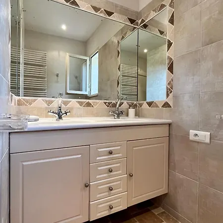 Maison De Maitre Au Charme D'antan 別荘