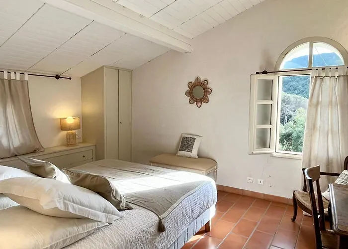 Maison De Maitre Au Charme D'antan *